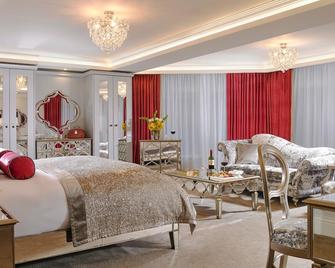 Fitzgeralds Woodlands House Hotel - Adare - Chambre