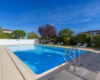 Residhome Toulouse Occitania - טולוז - בריכה