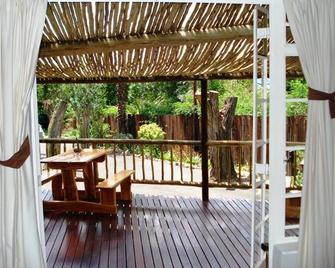 Flintstones Guest House Fourways - Sandton - Balcony