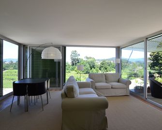 Country Villa with 7 rooms - Ponte de Lima - Living room