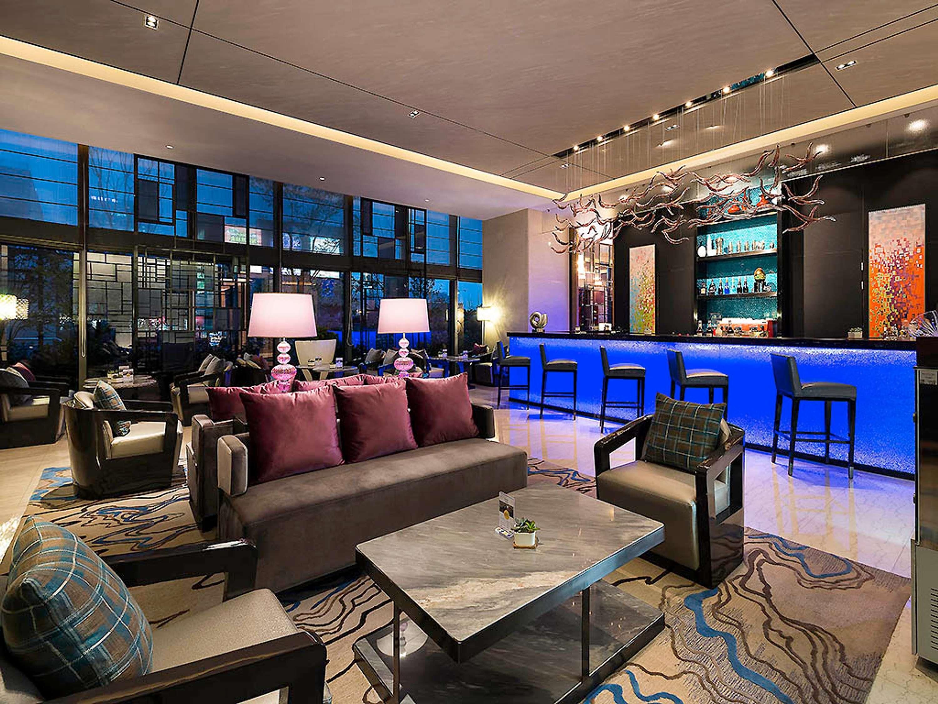 Novotel Ningbo East thumbnail 2