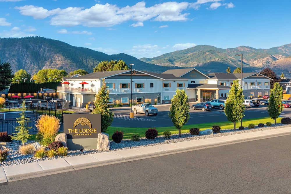 The Lodge Lake Chelan - Manson