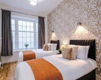 Boutique Central York Apartments Sleep 12 - York