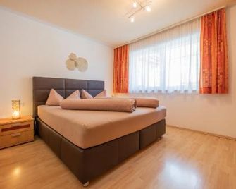 Apartments Nadine - Neustift im Stubaital - Sypialnia
