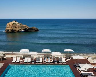 Sofitel Biarritz le Miramar Thalassa Sea & Spa - Biarriz - Piscina