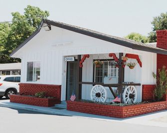 Paso Robles Wine Country Inn - El Paso de Robles - Byggnad