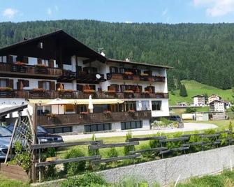 Albergo Bellavista - Comèlico Superiore - Building