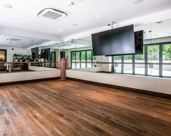 Remarkable Hayes Valley 1BR w/ Pool, walk to Tech HQs, by Blueground - San Francisco - Lobby