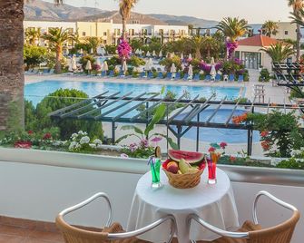 Tigaki Beach Hotel - Tigaki