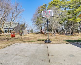 Private Beach & Fishing Pier: Wicomico River House - Princess Anne