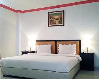 Parai City Garden Hotel - Sawahlunto - Sawah Lunto - Bedroom