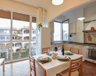 Lovely Apartment In Stresa With Wifi - Stresa - Dining room