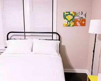 Chic apartment with fitness room and AC in beautiful Chicago - Chicago - Bedroom