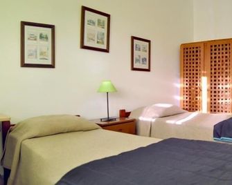Tagus Host - 40308al- 44211al - Santarém - Ložnice