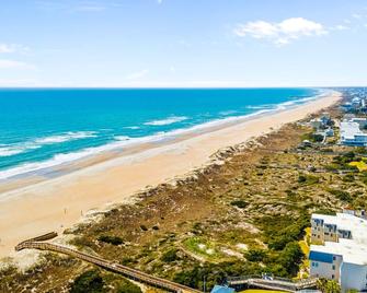 Polay-Polay | Condo 1 block from Atlantic Beach with pool, gazebo & rec room - Atlantic Beach - Strand