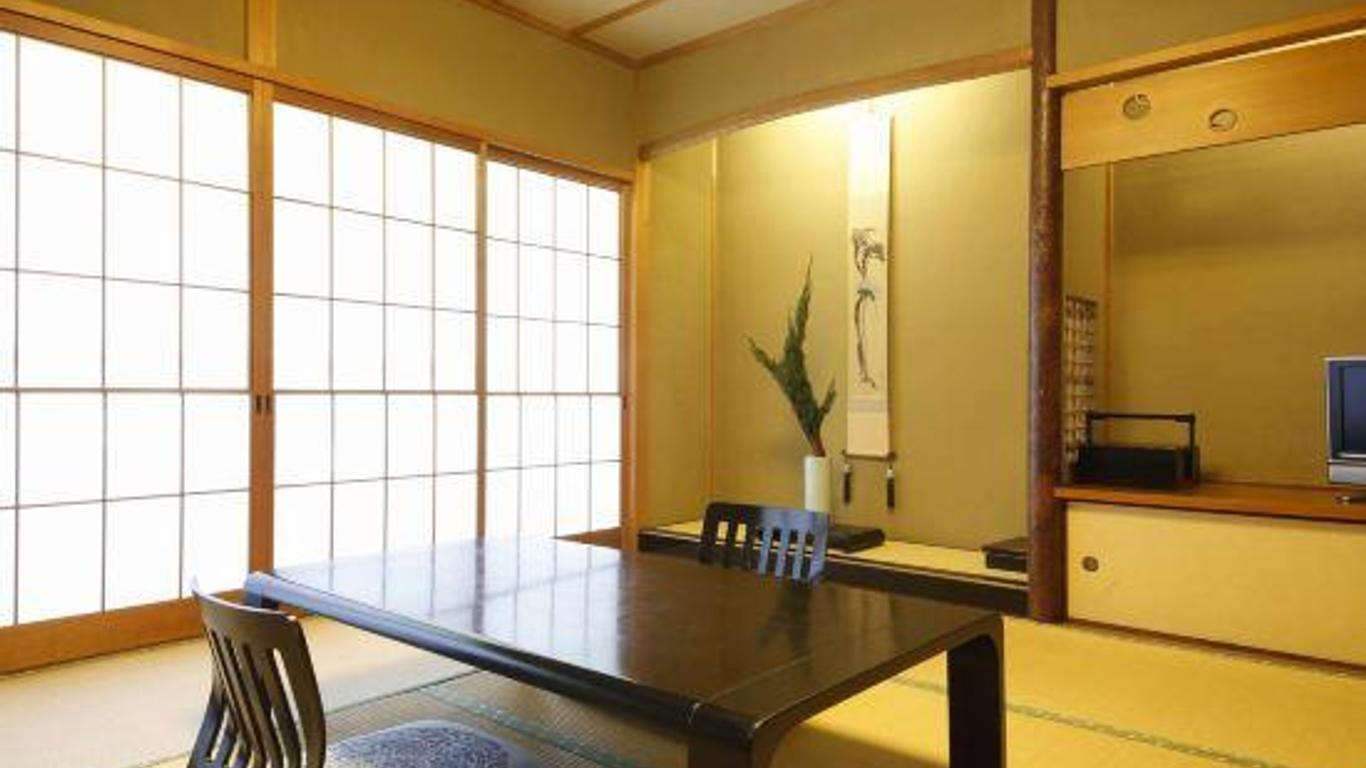 Cuisine Ryokan Toriki