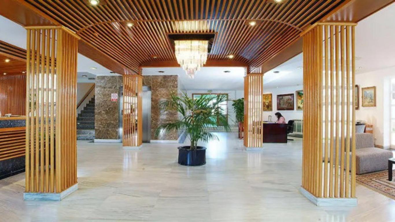 Hotel Clumba