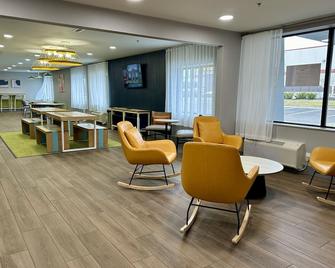 Spark by Hilton Fort Wayne - פורט ווין - טרקלין