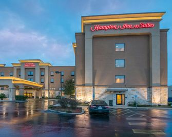 Hampton Inn and Suites Selma-San Antonio-Randolph AFB Texas - Selma - Gebäude