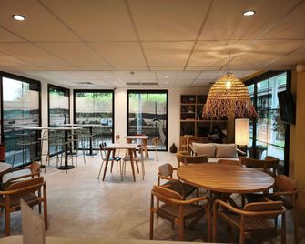 All Suites Hotel Le Teich - Le Teich - Restaurante
