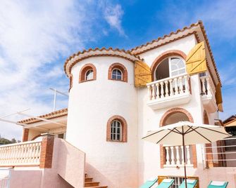 Charming Spanish Villa private pool / Sea views - Sitges - Building