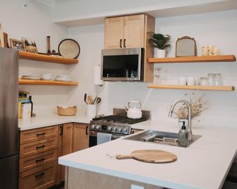 Goldsmith's River Front Inn - Missoula - Cocina