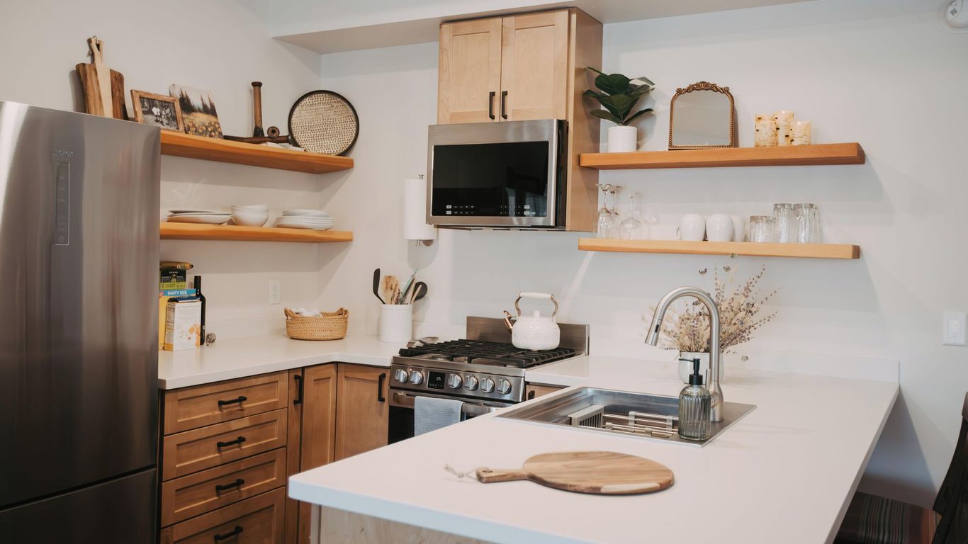 Goldsmith's River Front Inn