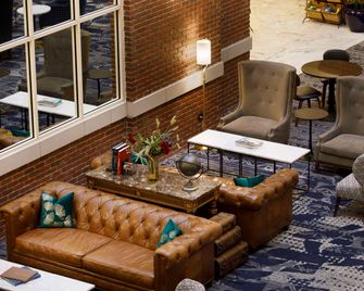 Hotel At Old Town - Wichita - Lounge
