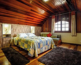 Velinn Pousada Villa Paty I - Campos do Jordao