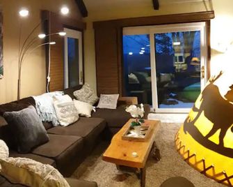 180 Ski Camelback-Ski-On -Ski Off,snow Tubing,paintball - Tannersville - Huiskamer