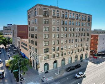 Luxury Condo Top Floor 3 King Beds - Lincoln - Building