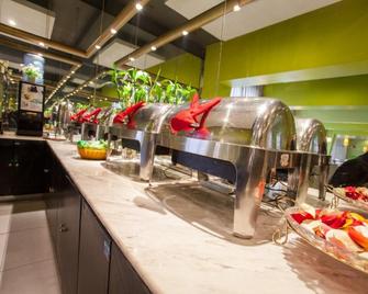 Magnotel Hotel Chengdu Taikoo Li Dongfeng Bridge A - Chengdu - Buffet