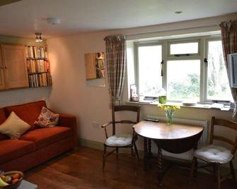 Applehay Studio - Shaftesbury - Living room