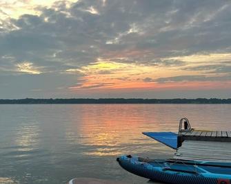 Saint Lawrence River Chalet - Ogdensburg
