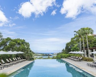 The Atta Terrace Club Towers - Onna - Pool