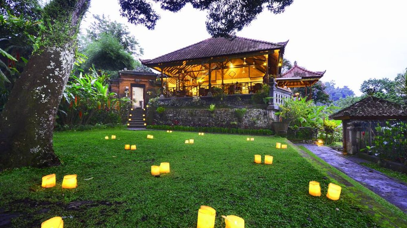 Tirta Ayu Hotel & Restaurant