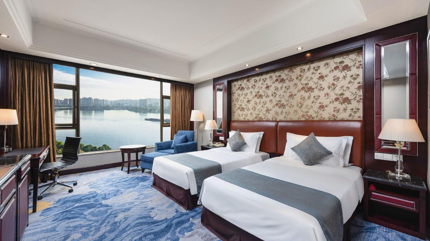 Qingyuan International Hotel