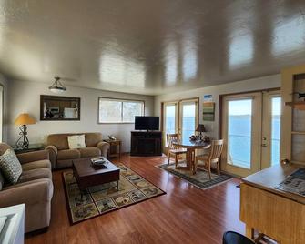Upper Water front Condo - Coos Bay - Living room