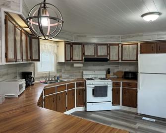 Cozy Cohocton River Getaway - Bath - Kitchen