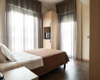 Hotel Abruzzo Marina - Silvi Marina - Slaapkamer
