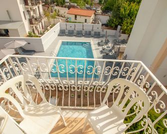 Celeste Hotel - Fethiye - Balkong