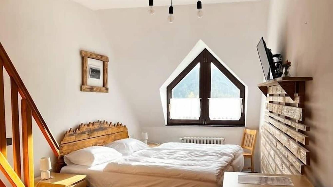 Pension Mona