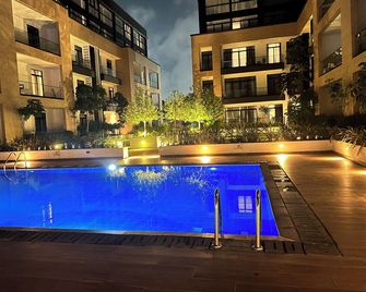 Embassy Gardens Royal Luxury Apartments - Accra - Pool