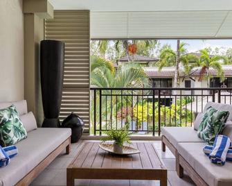 Rooftop Resort Oasis at Temple with Spa - Port Douglas - Ban công