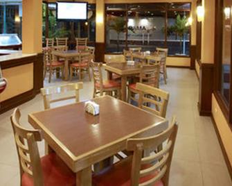 El Puerto Boracay Shore - Boracay - Restaurant