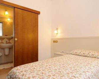 Hotel San Sebastiano - Perugia - Bedroom