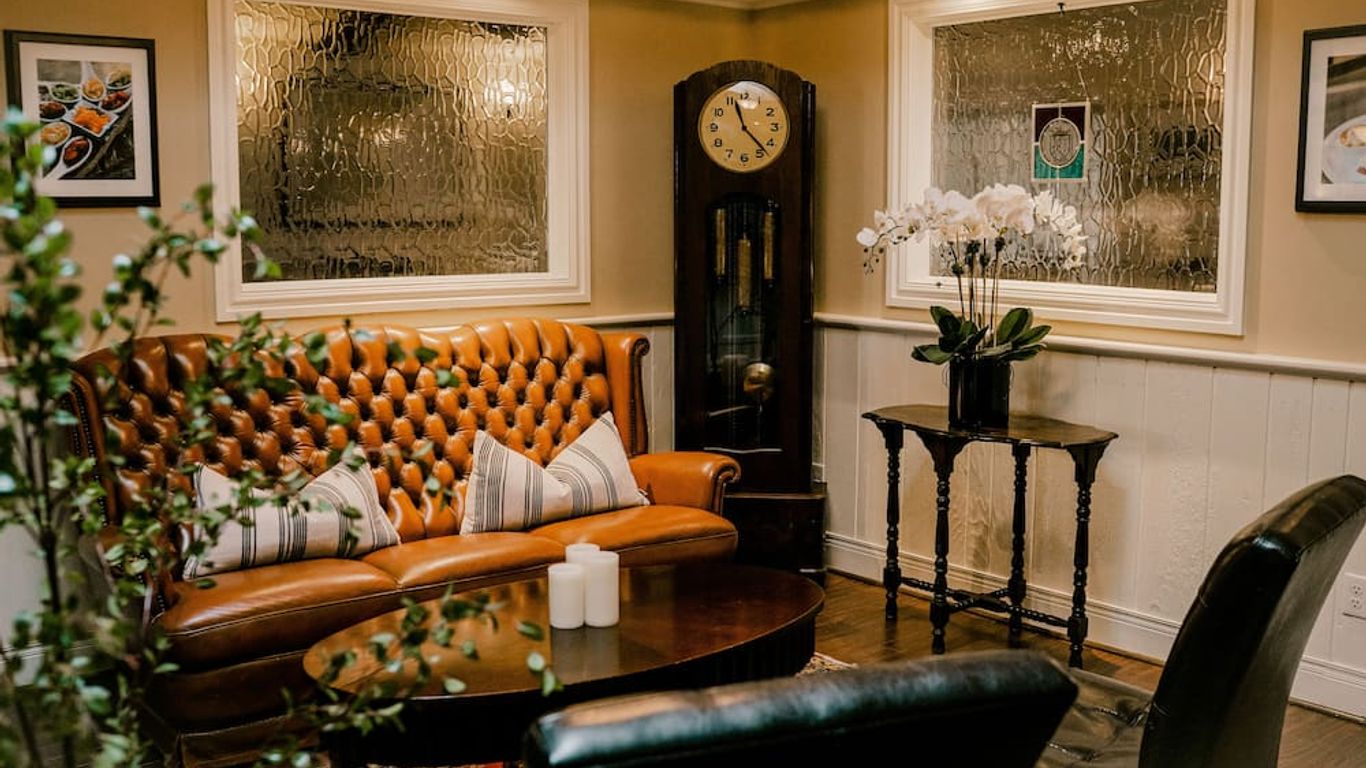 Hessenland Inn & Schatz Winery