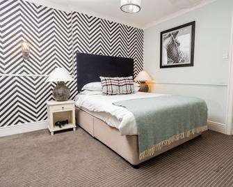 White Hart, Newmarket by Marston's Inns - Newmarket - Bedroom