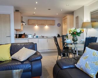 Clarence Court - Newcastle upon Tyne - Soggiorno