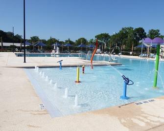 Orlando Area 5br/2ba Home W/ Jacuzzi! - Altamonte Springs - Pool